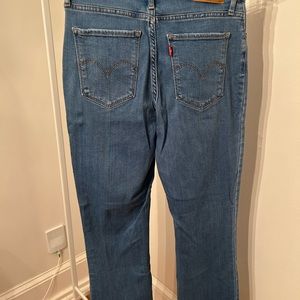 Levi’s high rise jeans